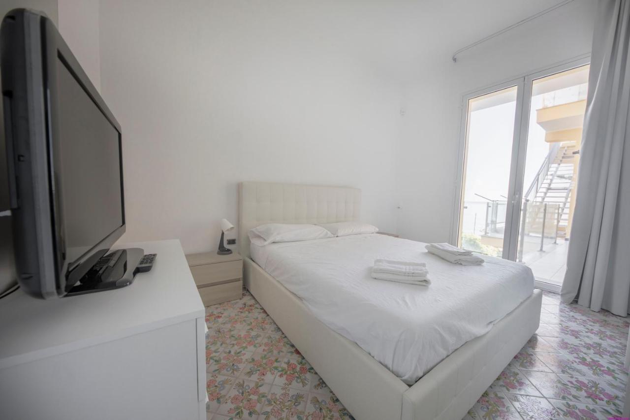 Appartamento 8 Pax In Villa Francesca Sicily Sul Mare Casteldaccia Eksteriør billede